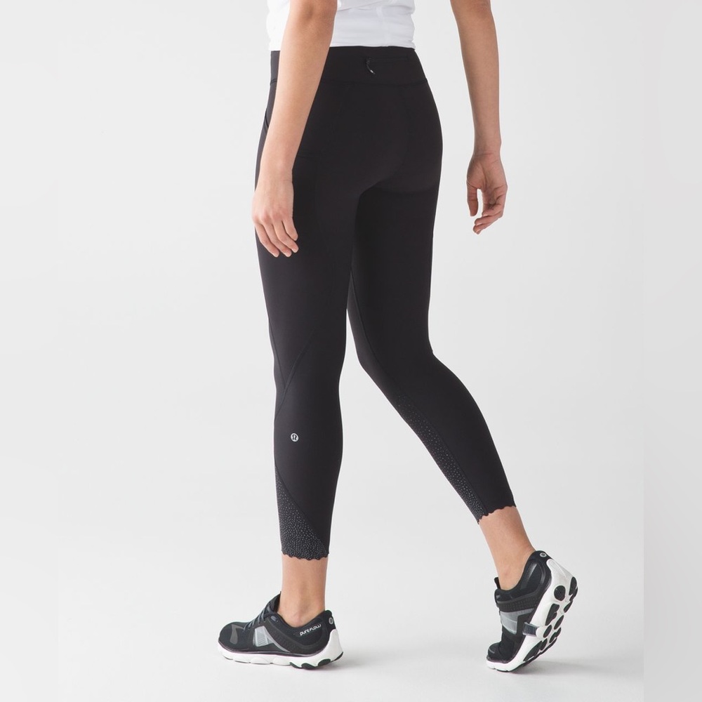 Lululemon Tight Stuff Reflective Crop Scallop Hem Legging